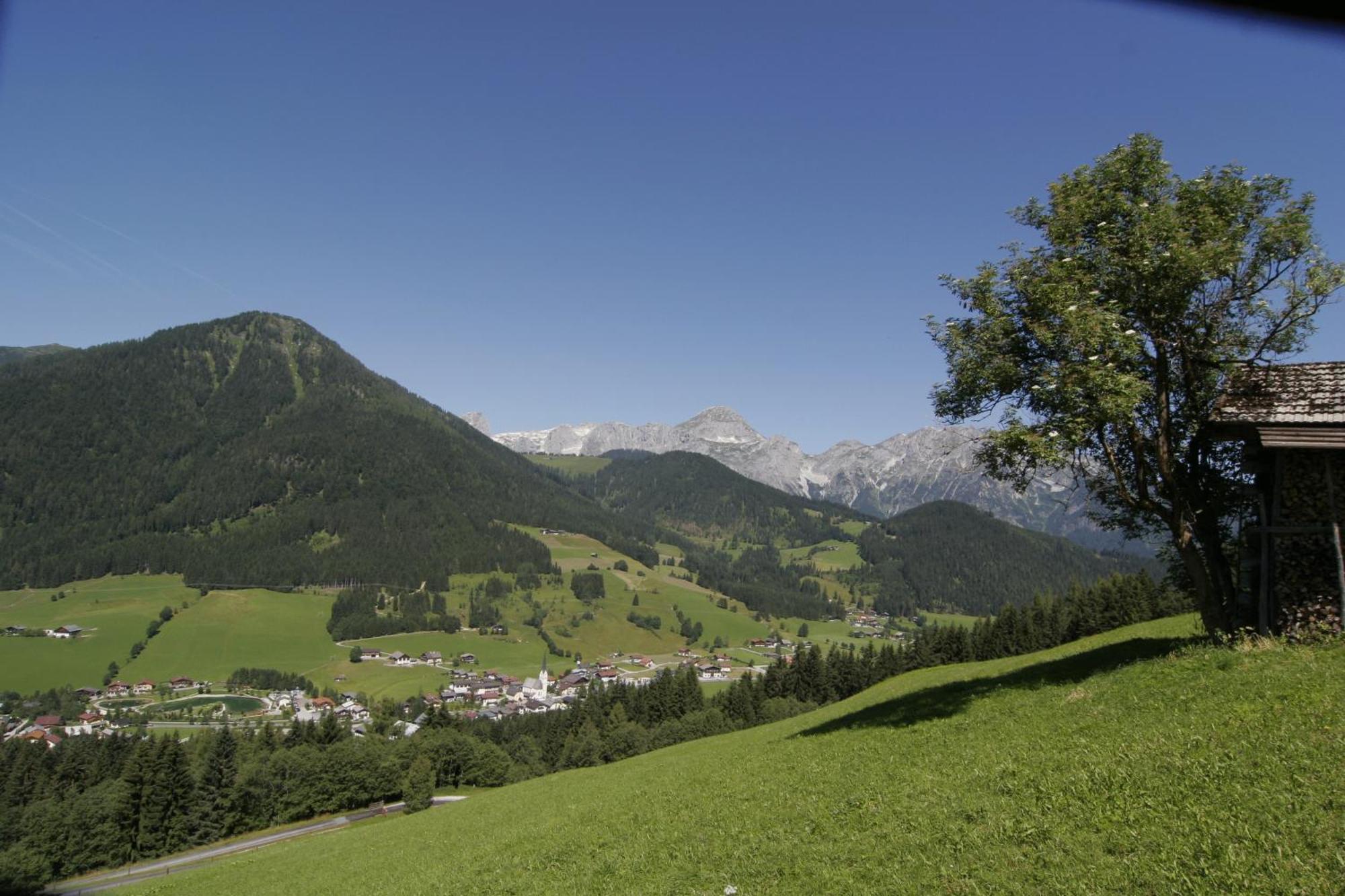 Hotel Gaestehaus Eder Sankt Martin am Tennengebirge Esterno foto